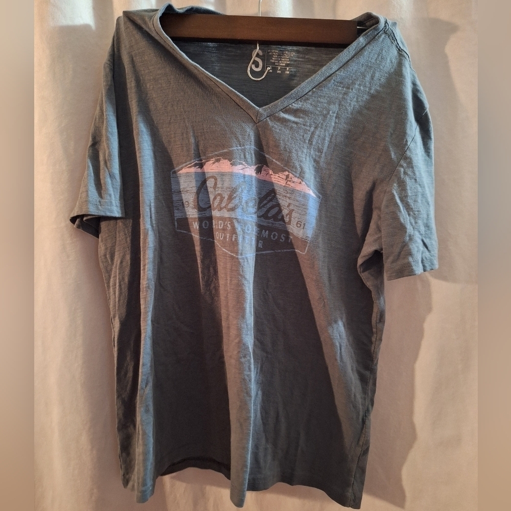 Cabela's Gray Graphic Womans Shirt
